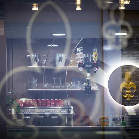 Hotel Lys De Marie 3*