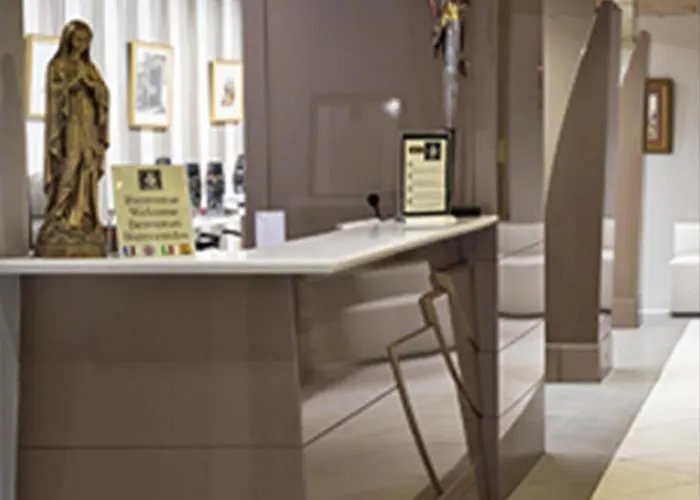 Hotel Lys De Marie 3*