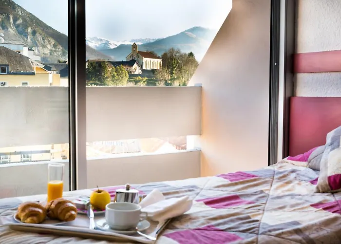 Hotel Lys De Marie 3*